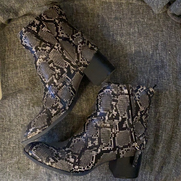 Old Navy Shoes - Snakeskin ankle booties